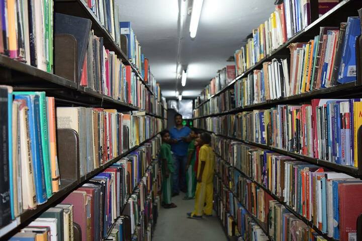 Senior Secondary Delhi Public School-Library