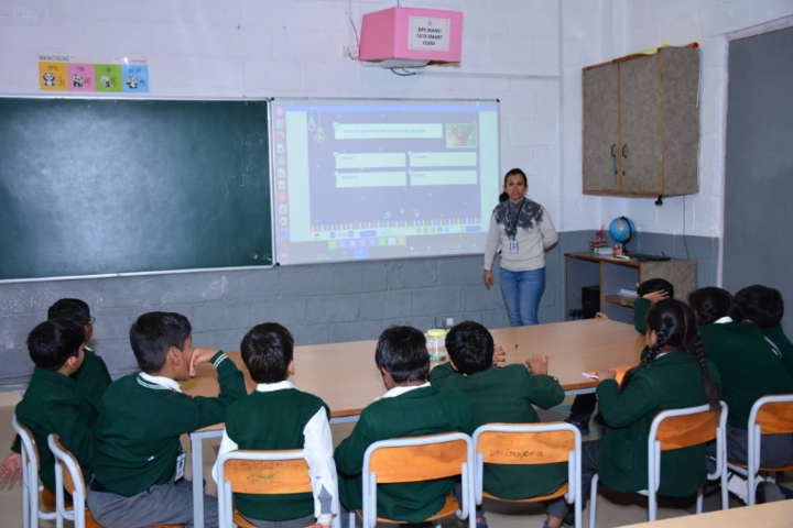 Delhi Public School-Classroom
