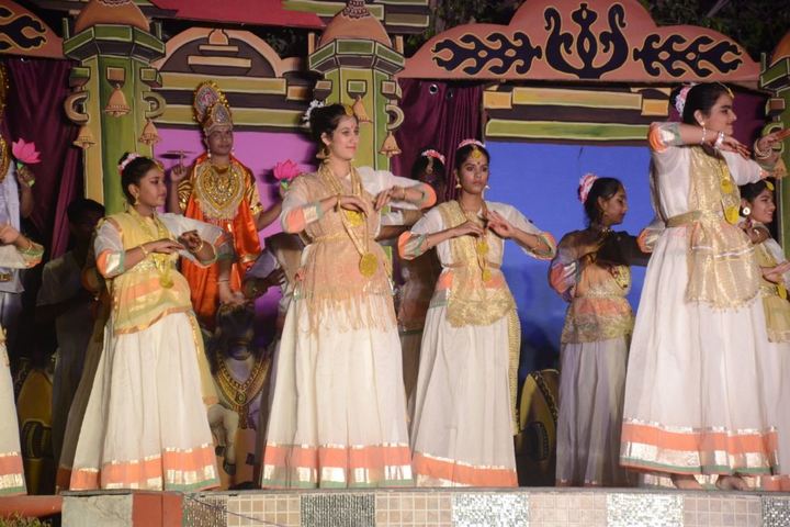 Delhi Public School-Dance