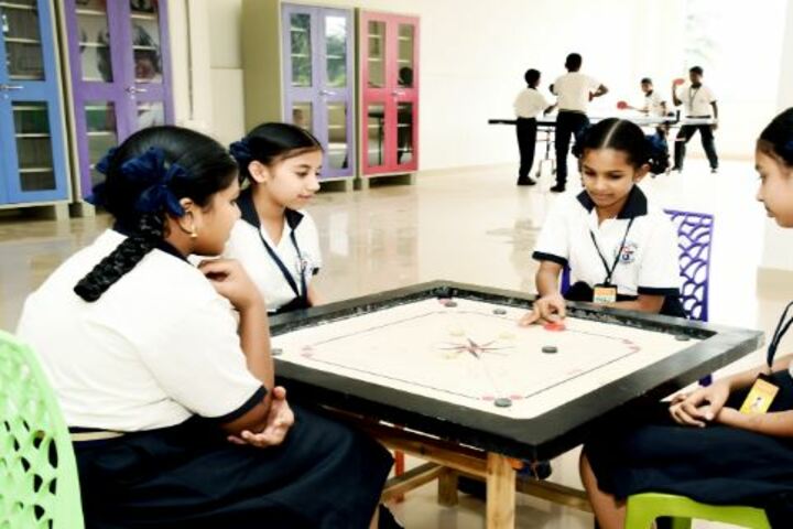 DA Vinci International School-Indoor Games