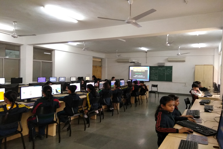 Delhi Public School-Computer Lab