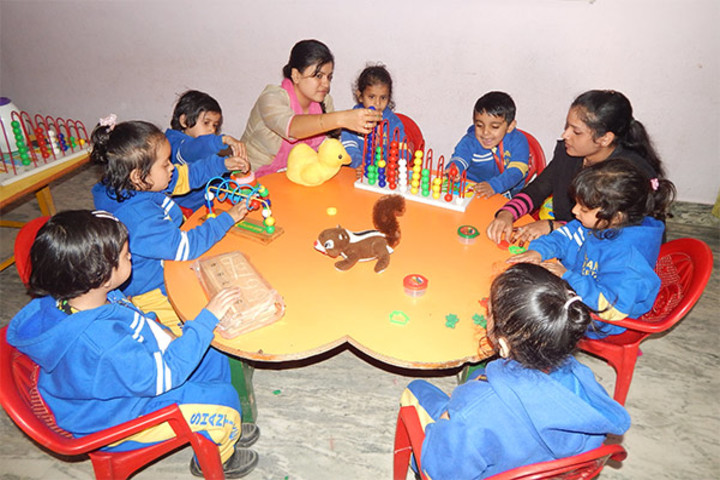 Shanti Niketan Academy-Maths Lab
