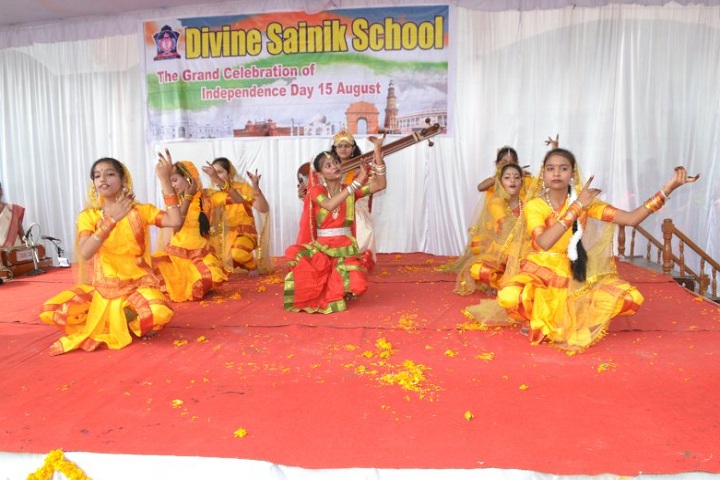 Divine Sainik School-Independance Day Programme