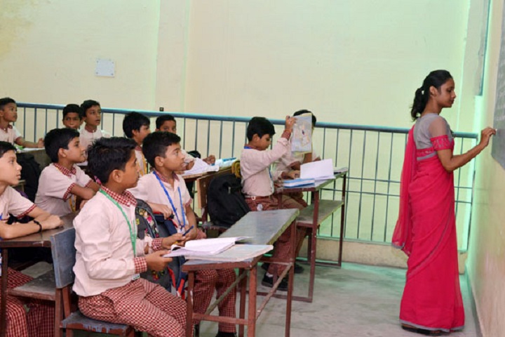 Dr G L Kanojia Public School-Classroom junior with teacher