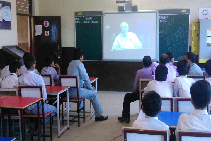 Dr Lokman Das Public School-Classroom