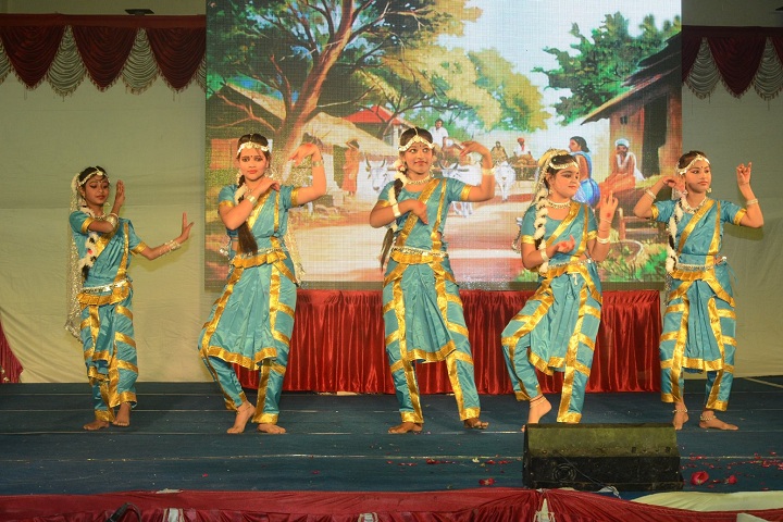 Dr RM Saha Global School-Cultural Dance