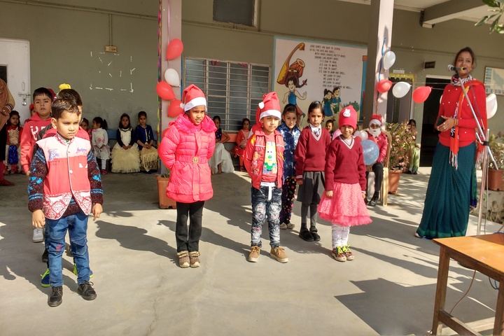 Dunni Devi Gayadeen Smarak Vidhyalaya-Christmas Celebrations