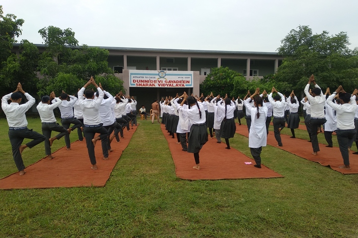 Dunni Devi Gayadeen Smarak Vidhyalaya-Yoga