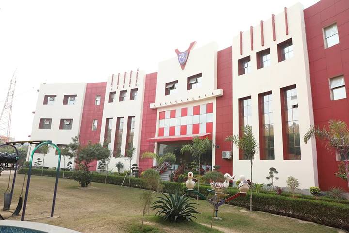 East Delhi Public School-Building