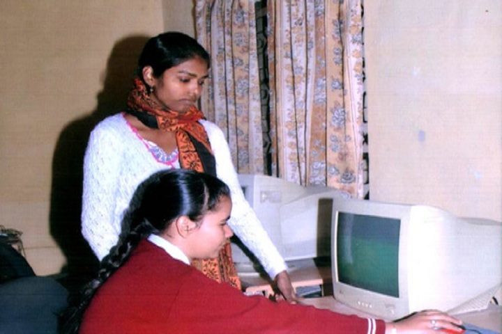 East Delhi Public School-IT Lab