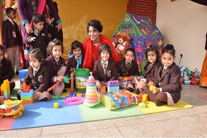 Fatherson Public School-Activity Room