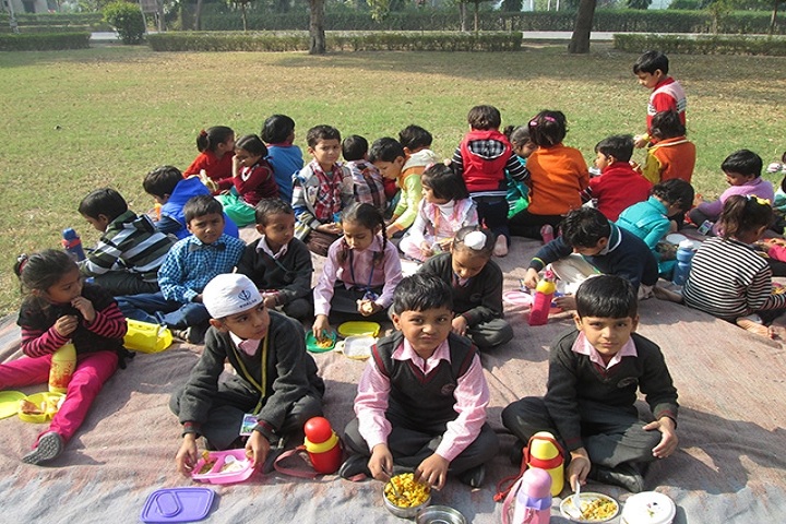 Fertilizer Public School-Class Picnic