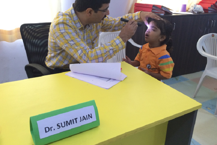 G D Goenka Public School-Health Care