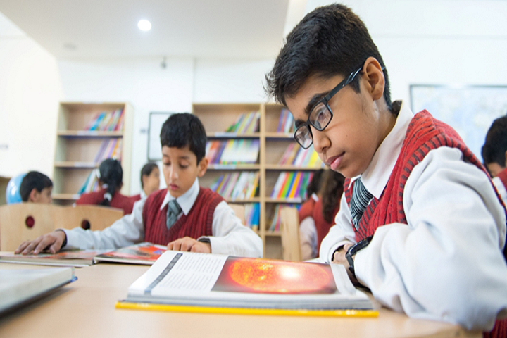 G D Goenka Public School-Library