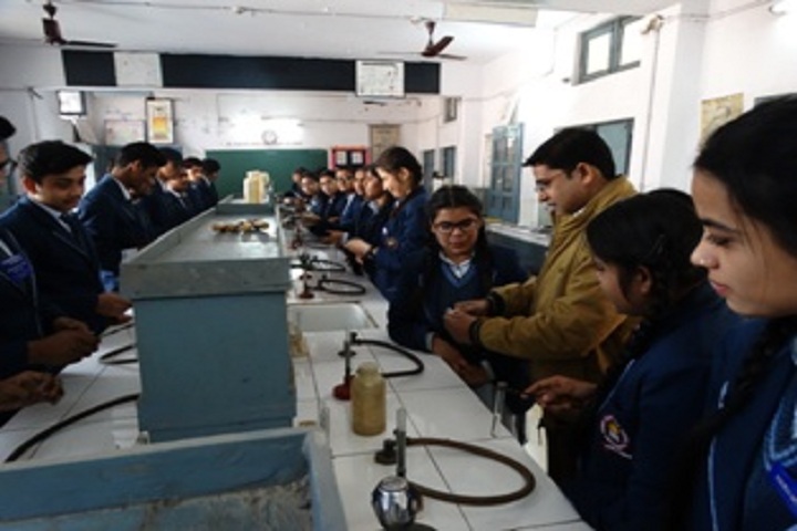 Gandhi Nagar Public School-Chemistry Lab