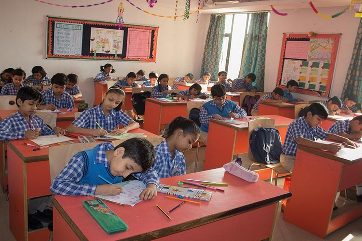Greater Noida World School-Art