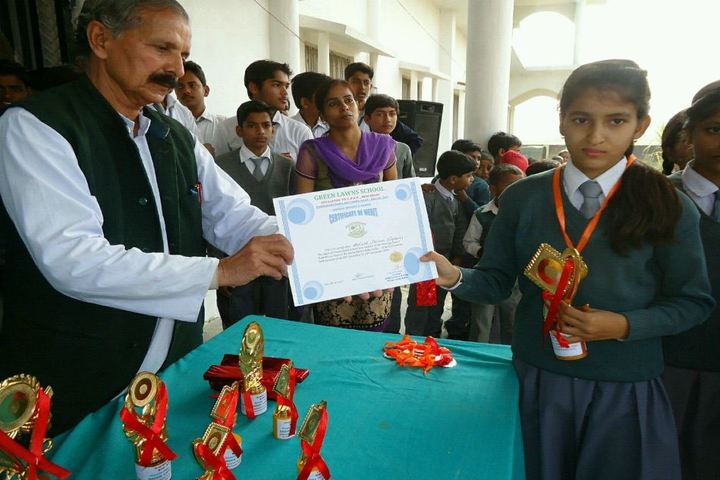 Green Lawns School-Achievement