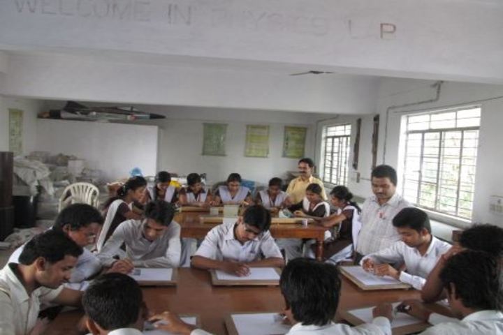 S L D A V Public School-Physics Labs