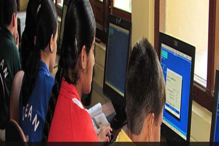 Gurukul International School-IT Lab