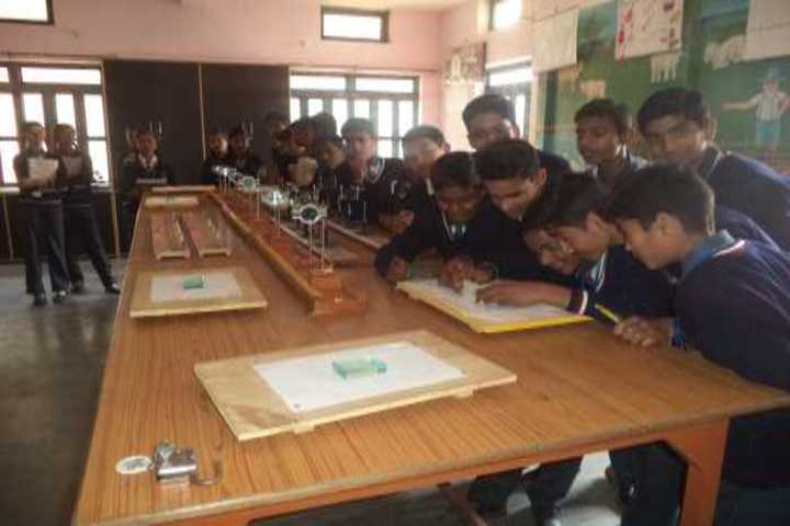 Gurukul Montessori School-Phyics Lab