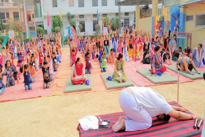 Gurukul Montessori School-Yoga