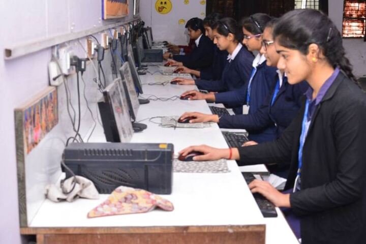 Gurukul Vidyapeeth-Computer Lab