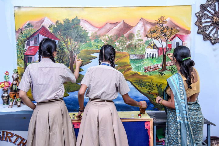 Gyan Sthaly Public School-Wall Painting Activity