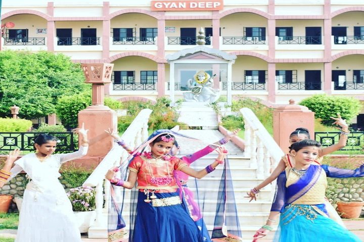 "Gyandeep Shiksha Bharati Senior Secondary School-Childrens Day"