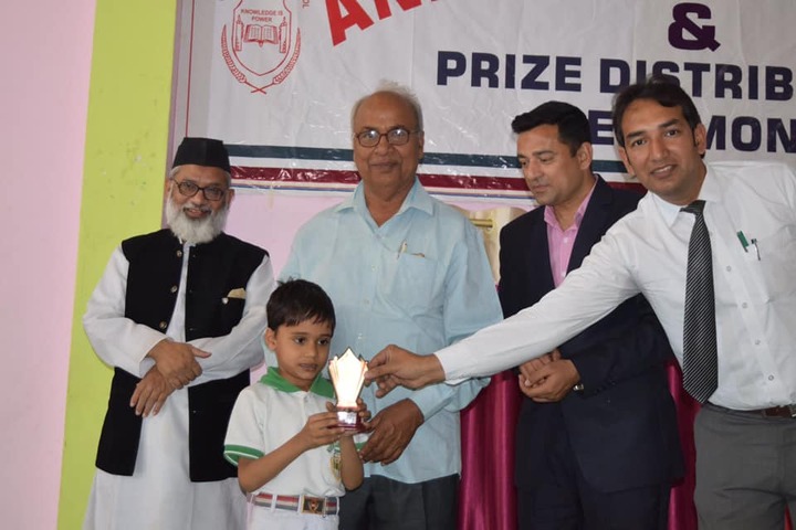 Heaven Garden Junior High School-Annual Prize Distribution