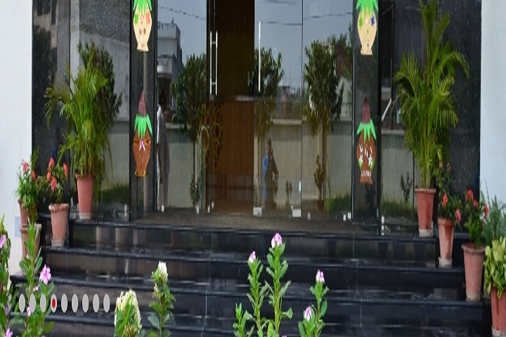Heera Lal Patel International School-Campus-View entrance