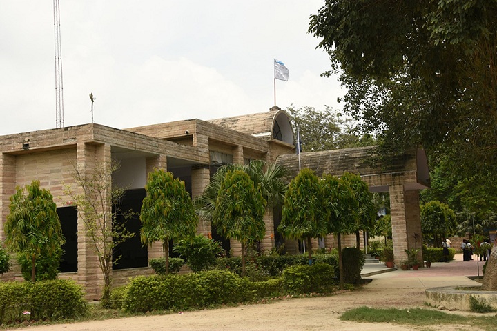 Herman Gmeiner School-Campus-View