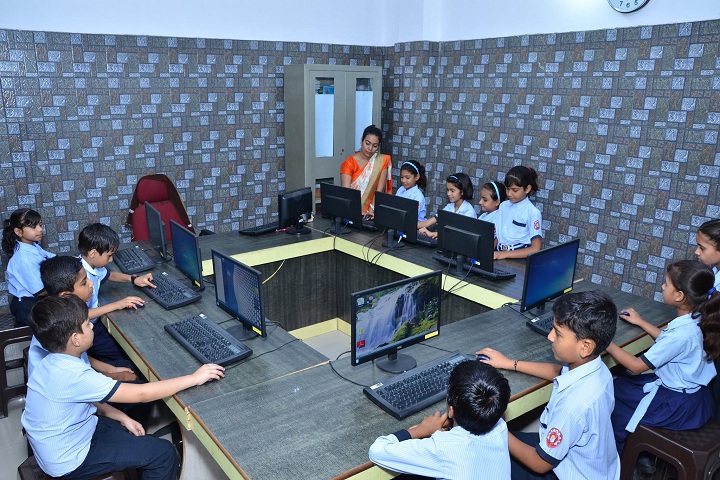 Hi Ness Public School-IT-Lab full view