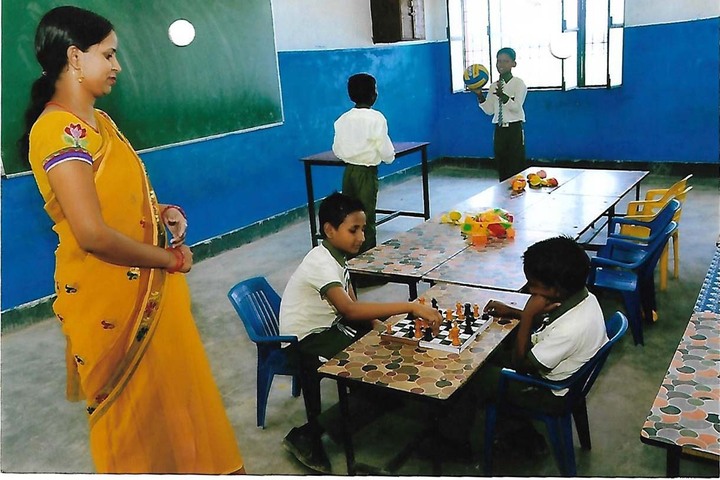 Holy Child Public School-Indoor Games