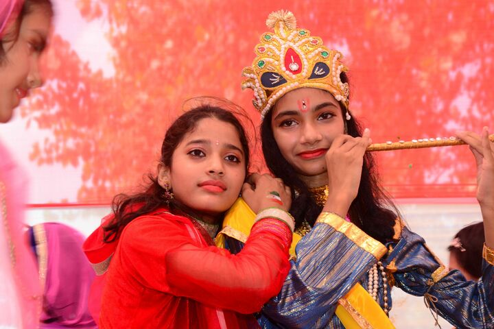 I G Public School-Festivals