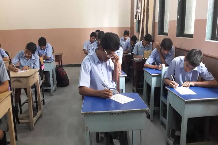 Indirapuram Public School-Classroom