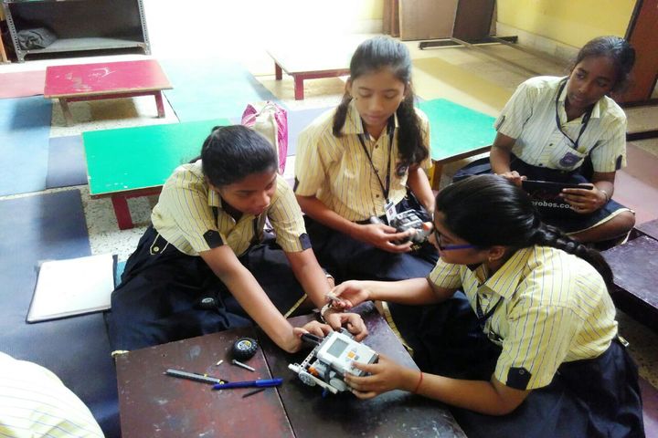 Indus Valley Public School-Robotic
