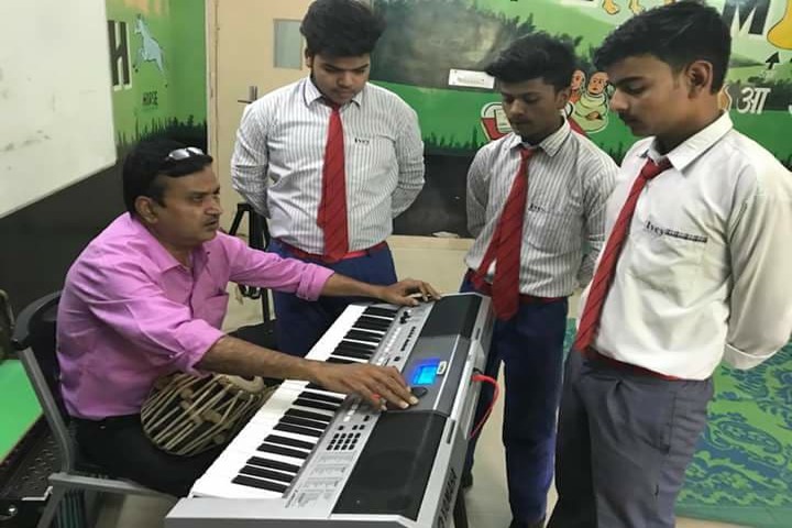 Ivey International School-Music Room