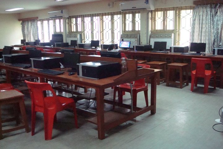 Delhi Public School - Computer Lab