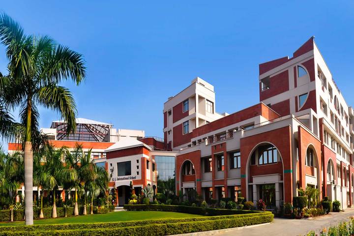 K L International School-Campus View