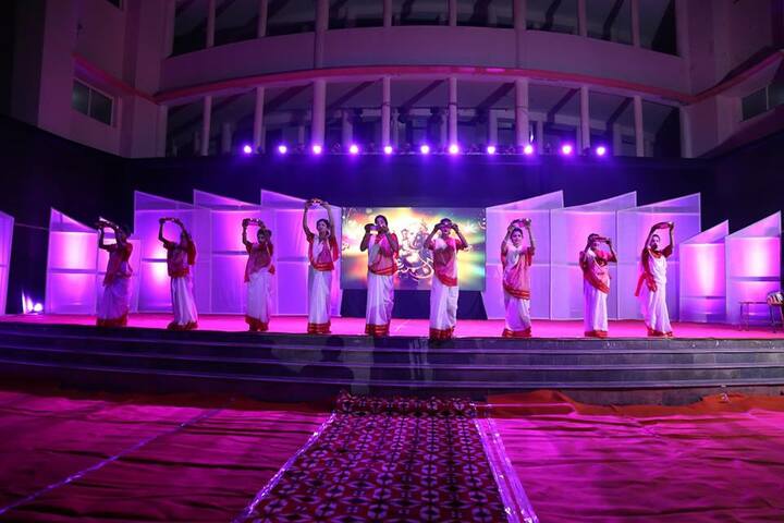 K.N.International School-Dance