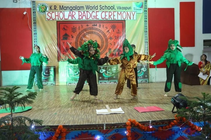 K.R.Mangalam World School-School Badge Cermony