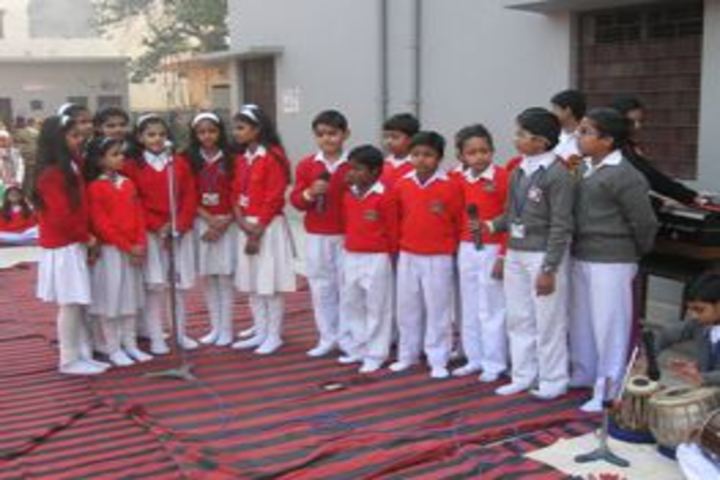 Kusum Goel Dr Santosh Saraswati-Singing