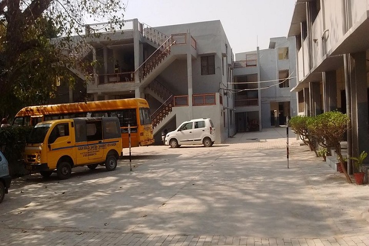 Kusum Goel Dr Santosh Saraswati Vidya Mandir-Transport