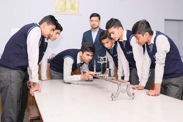 L N Public School-Physics Lab