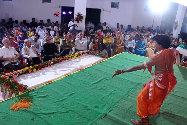 Laurels International School-Cultural Dance