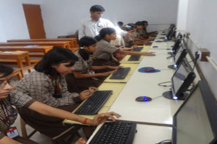 St Paul Public School-Lab