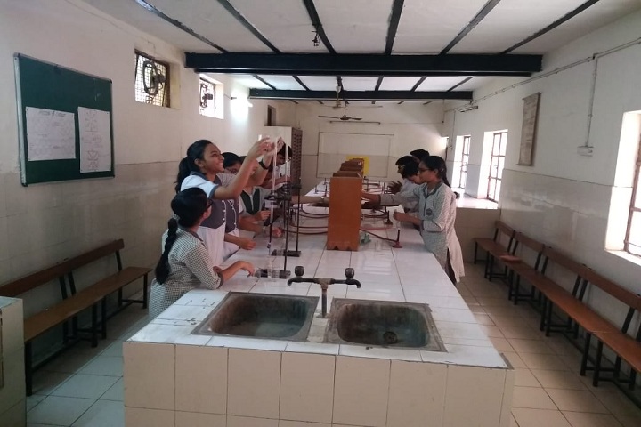 Lord Mahavira School-Chemistry Lab