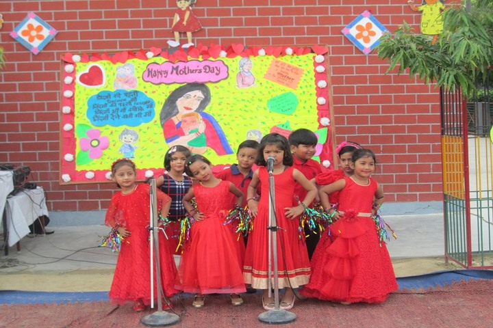 Lucknow Public College-Singing