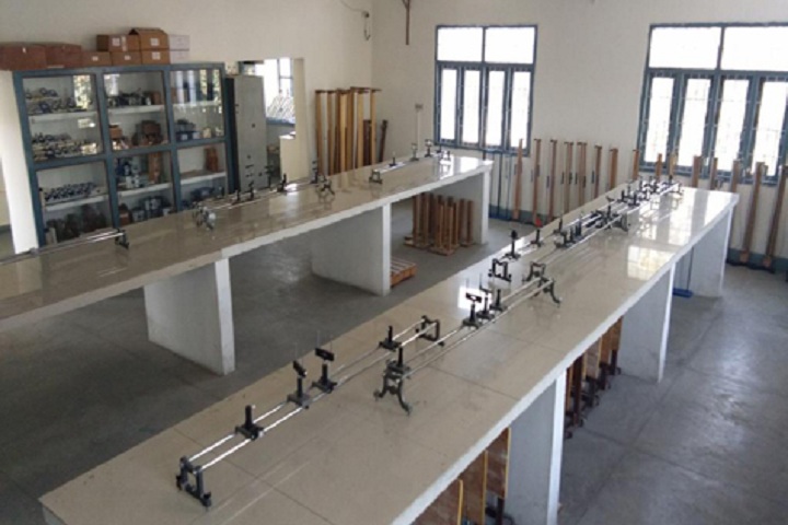 Lucknow Public School-Physics Lab