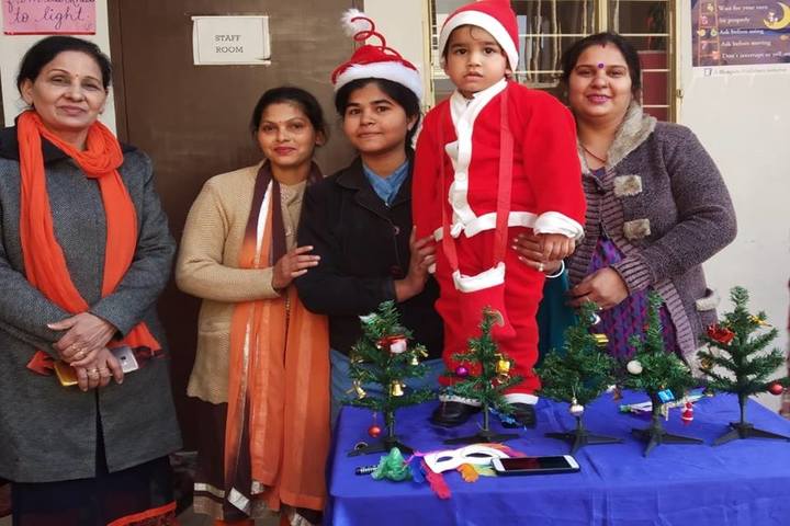 M R S Memorial School-Christmas